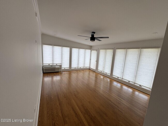 Building Photo - 2904 Riedling Dr