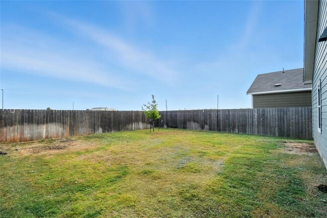 Building Photo - 1126 Cattail Ln