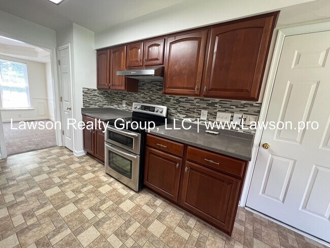 Building Photo - Beautiful Four Bedroom Home in "The Groves...
