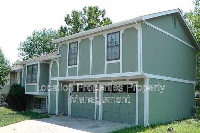 Building Photo - 3209 W 24th Terrace