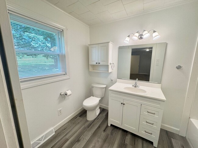 Building Photo - North Iredell - 3 Bedroom / 2 Bathroom