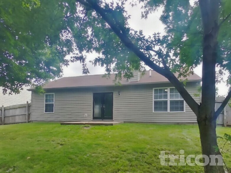 Building Photo - 6354 Coconut Ct