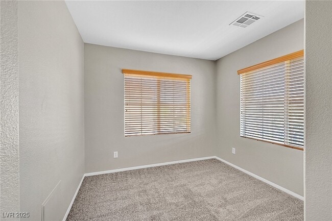Building Photo - 6160 Sugartree Ave