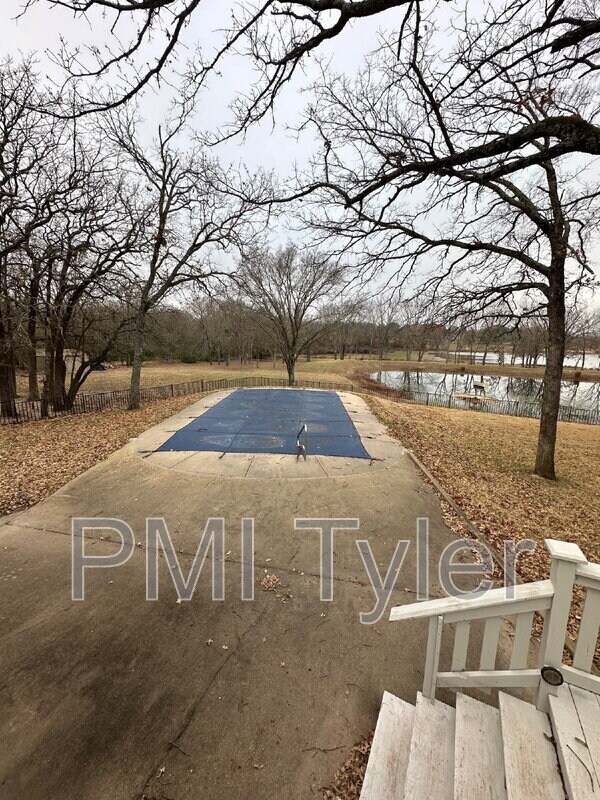 Building Photo - 239 Co Rd 3346