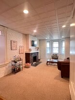 Building Photo - 627 S Negley Ave