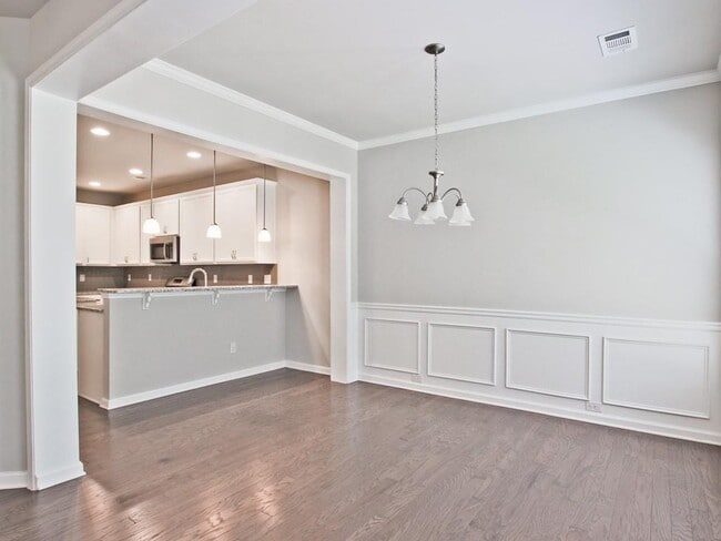 Building Photo - 3166 Cross Creek Dr