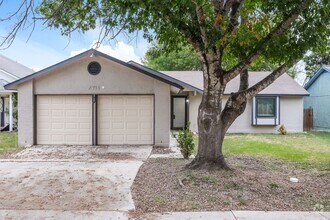 Building Photo - 3 Bed + 2 Bath + 1,582 SF + 2 Car Garage i...