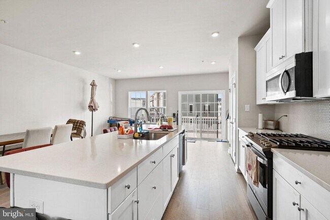 Building Photo - 168 Bishop Wy