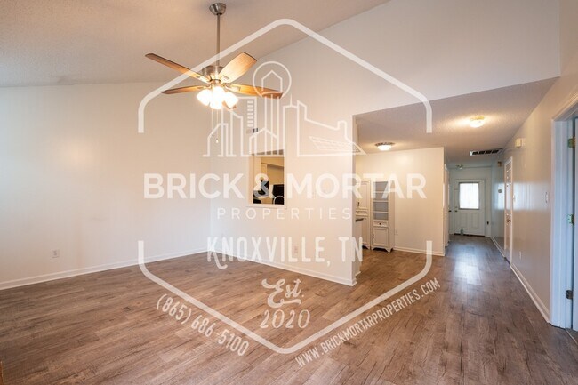 Building Photo - 7933 Dighton Way