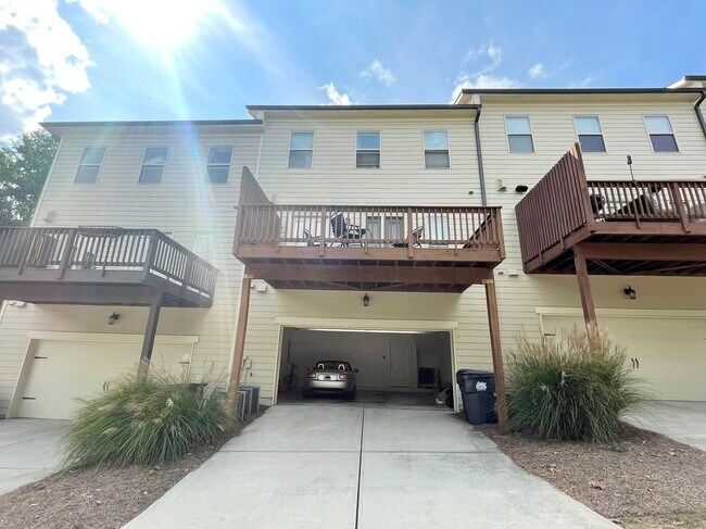 Back of Unit - 4697 Pine St SE