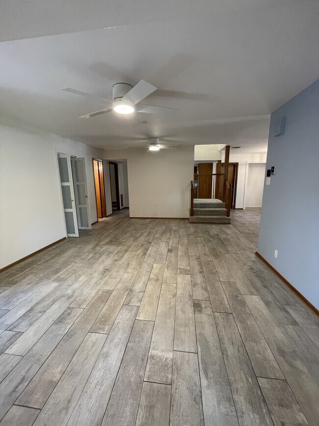 Building Photo - 1214 Timber Bay