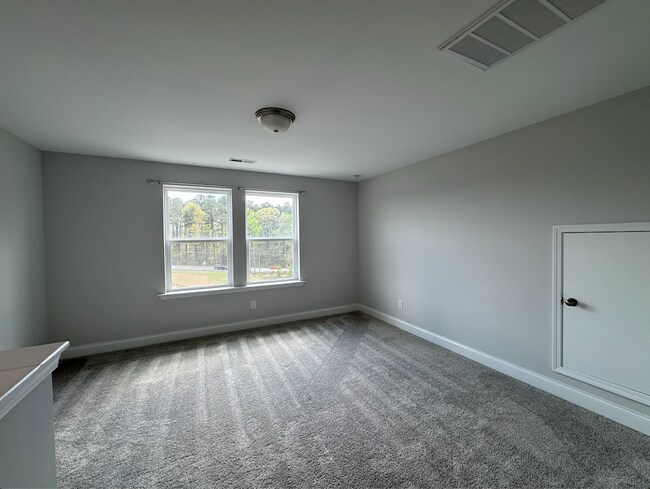 Building Photo - 3027 Dunnock Dr