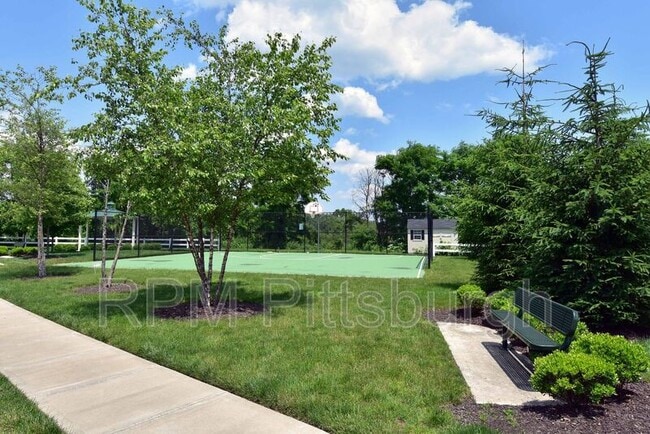 Building Photo - 1726 St Johns Ln