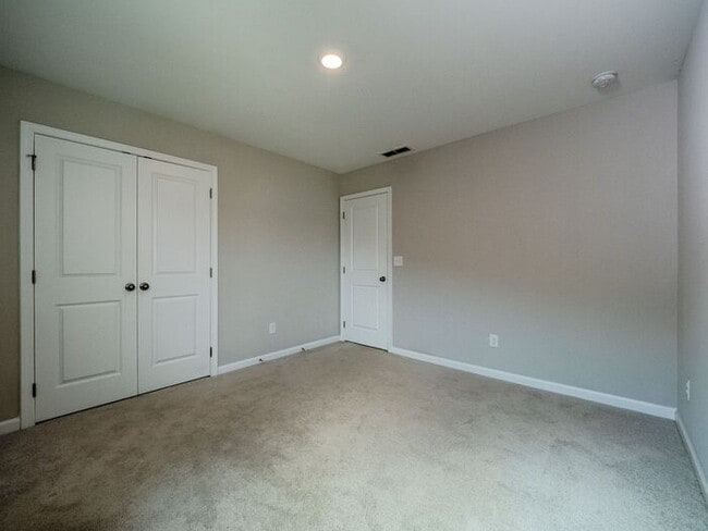 Building Photo - 287 Golden Eagle Pkwy