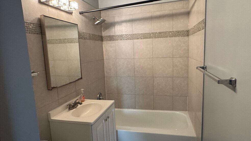 Building Photo - 8581 101st Ter