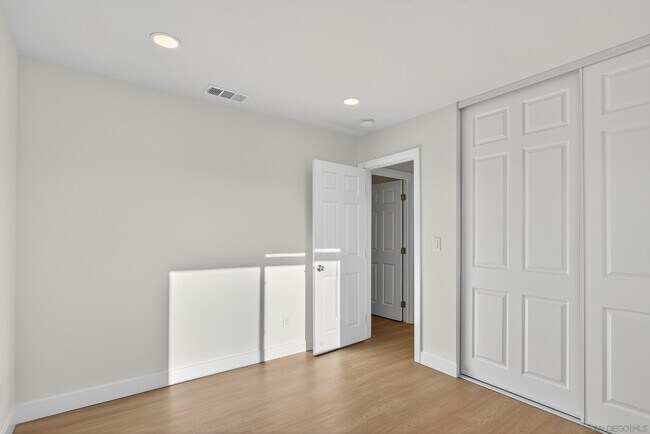 Building Photo - 4060 Rosarita Dr