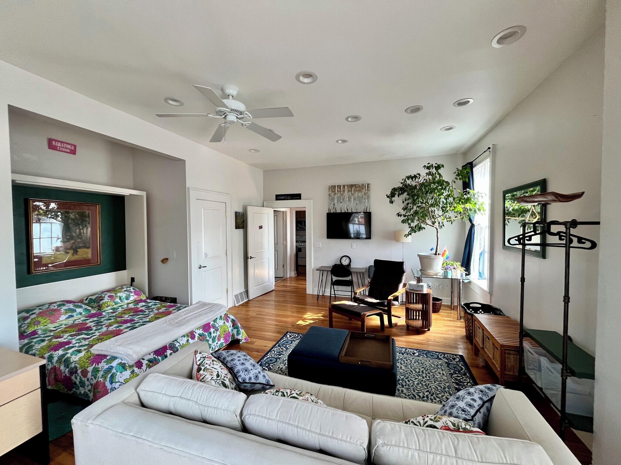 Building Photo - 51 Church St