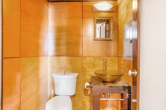 Building Photo - 1439 S Michigan Ave