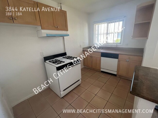 Building Photo - Charming 1 Bedroom in Los Alamitos with a ...