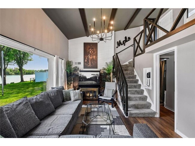 Building Photo - 5636 Twin Lake Terrace N