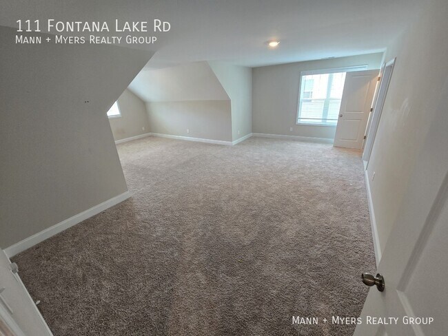Building Photo - 111 Fontana Lake Rd