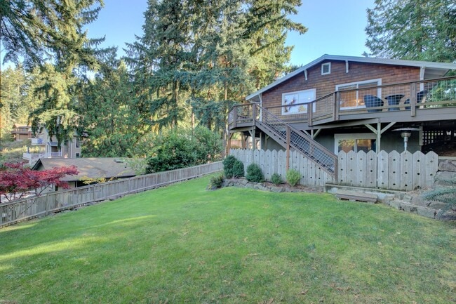 Building Photo - 3Bd/2.75Ba Sammamish Home