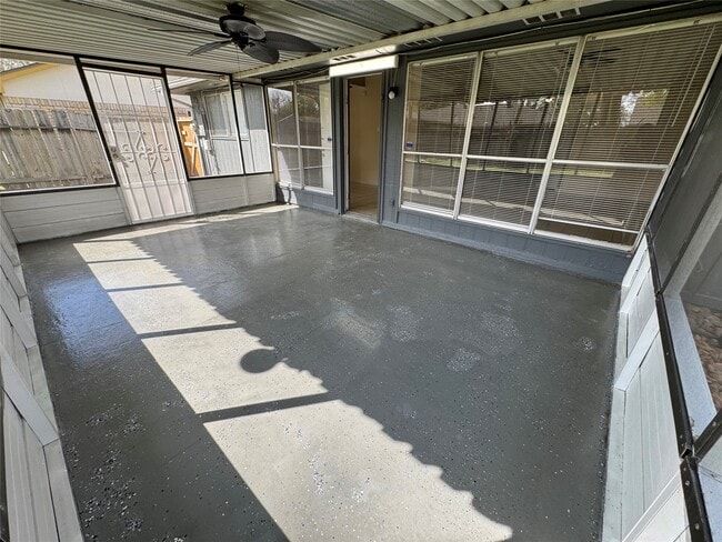 Building Photo - 4703 Rivertree Ln