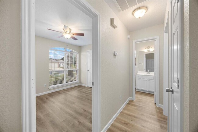 Building Photo - 109 Rosemary Cove