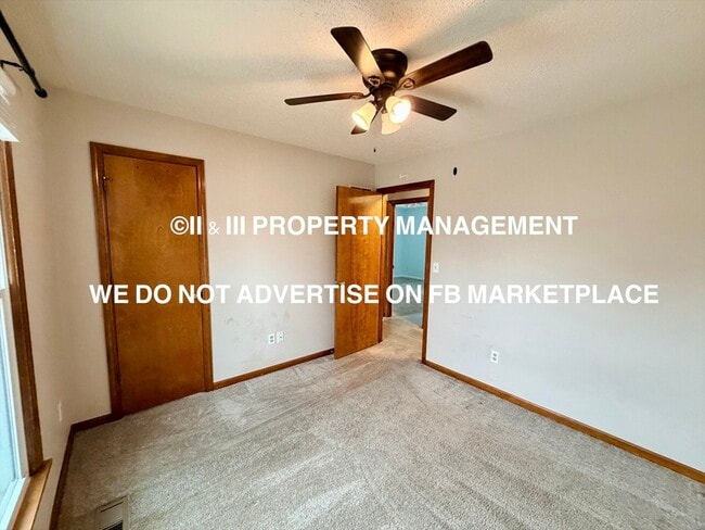 Building Photo - 1213 NE Ball Dr