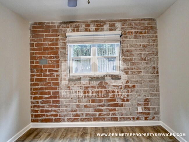 Building Photo - Old 4th Ward Flats New unit available! Com...