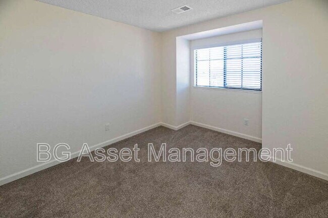 Building Photo - 238 Cinnabar Way