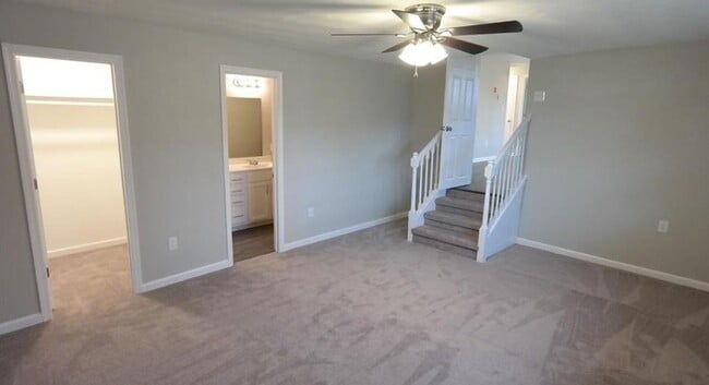 Building Photo - Beautifully Renovated Ranch-Style Home in ...
