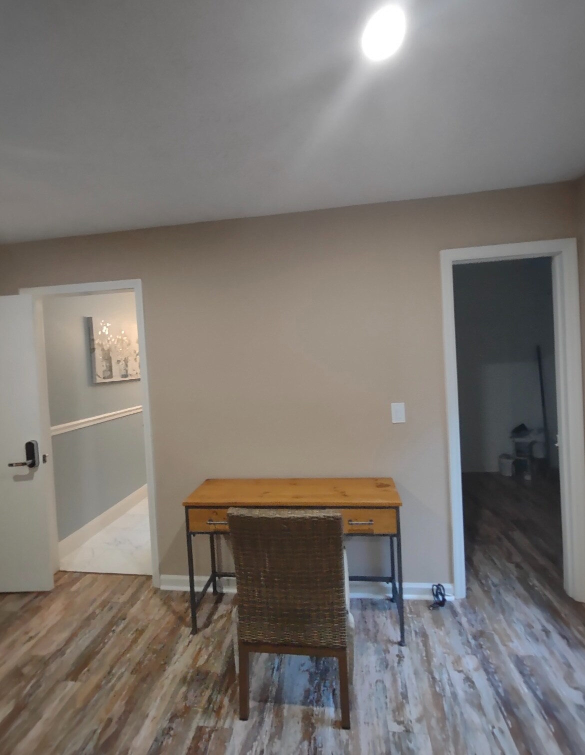 Building Photo - Room in House on New Crossing Trail E