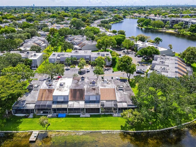 Building Photo - 1424 NW 113th Way