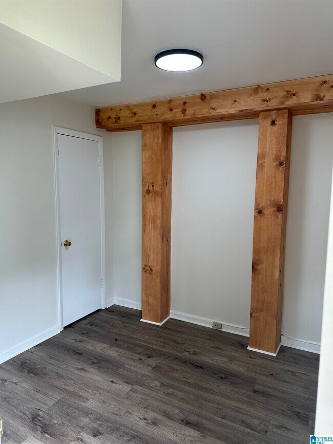 Building Photo - 1073 Sherbrooke Cir