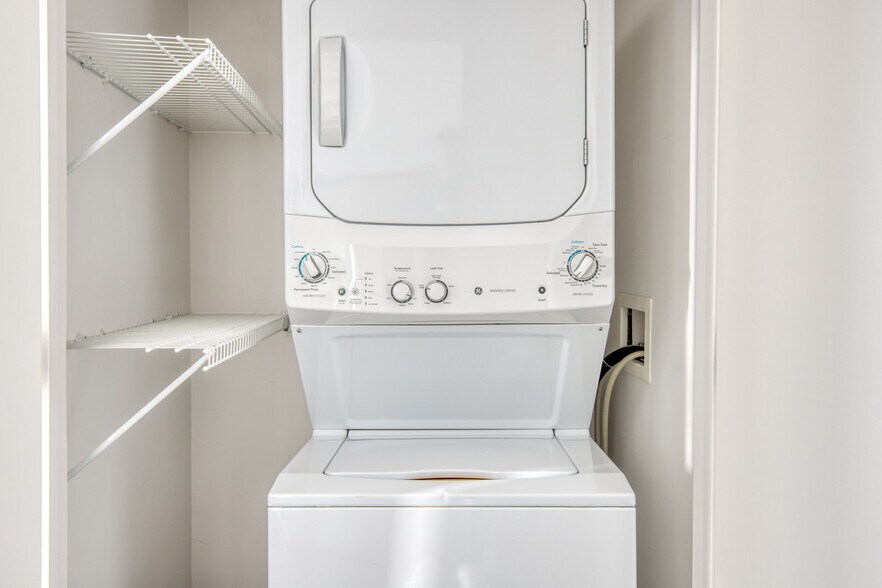 Building Photo - 2 Leighton St