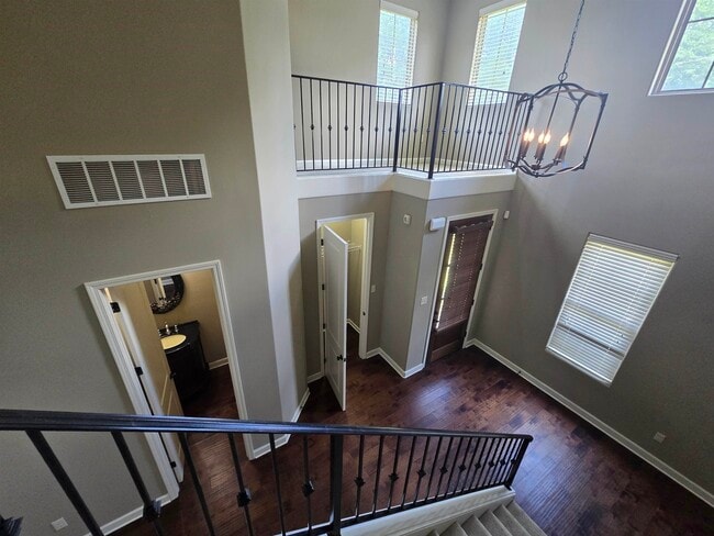 Building Photo - 8949 Poplar Pike