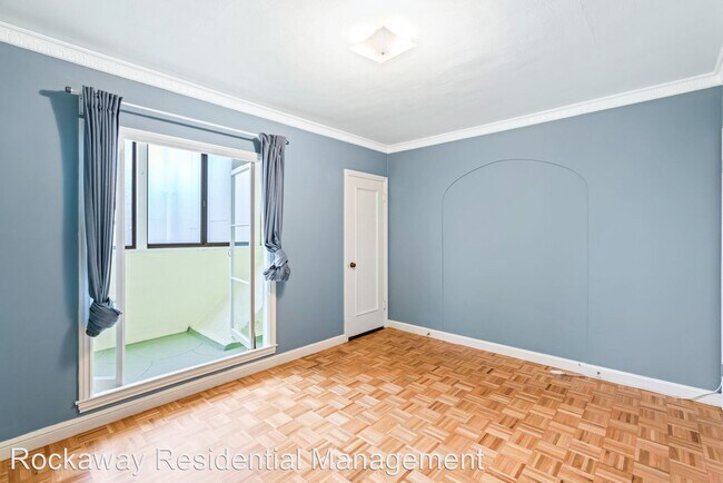 Building Photo - 3 br, 1 bath House - 1559 Funston Ave.