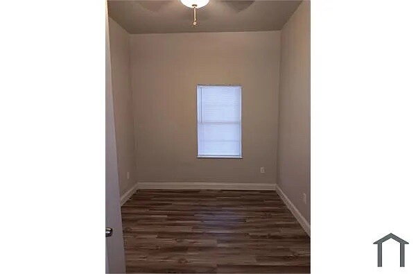 Building Photo - Room in House on Delmar St