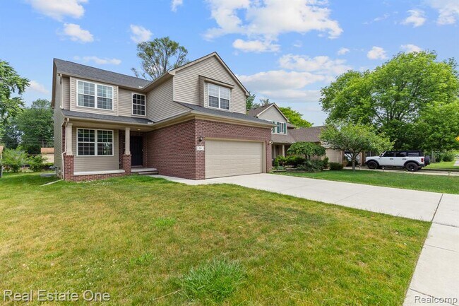 Building Photo - 68 Biltmore Blvd