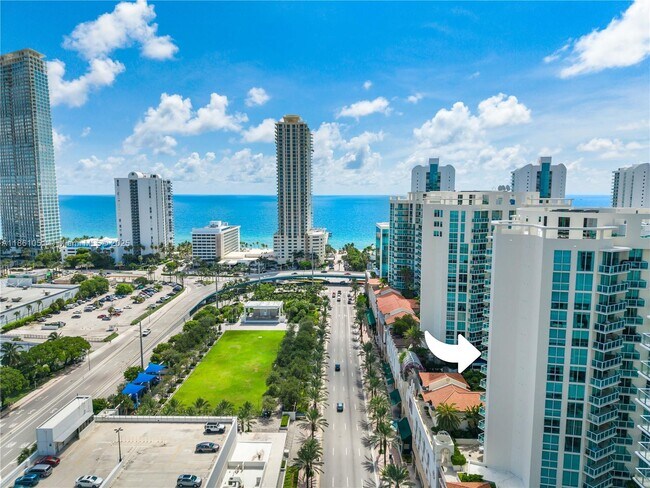 Building Photo - 250 Sunny Isles Blvd