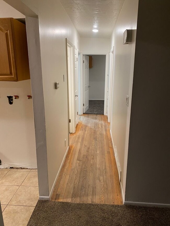 Building Photo - Adorable Home!!!