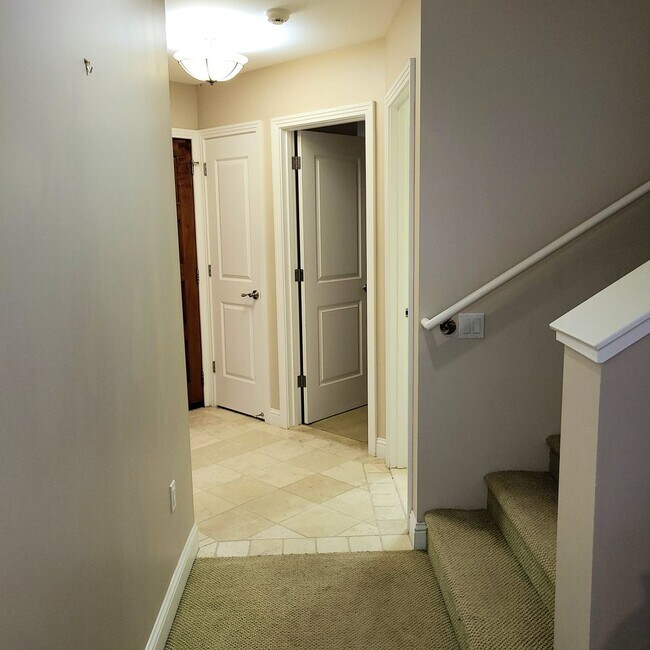 Building Photo - Luxury Living with Ocean Views in Wailea at Kai Malu