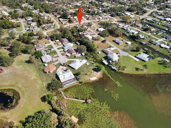 Building Photo - 101 Jasmine Ct