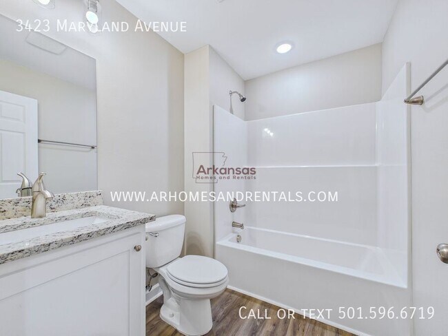 Building Photo - 3423 Maryland Ave