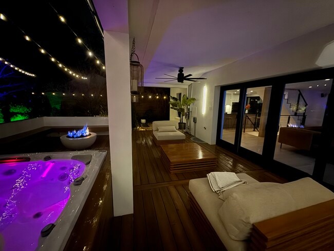 Building Photo - 204 Datura Dr