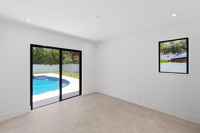 Building Photo - 1291 Bimini Ln