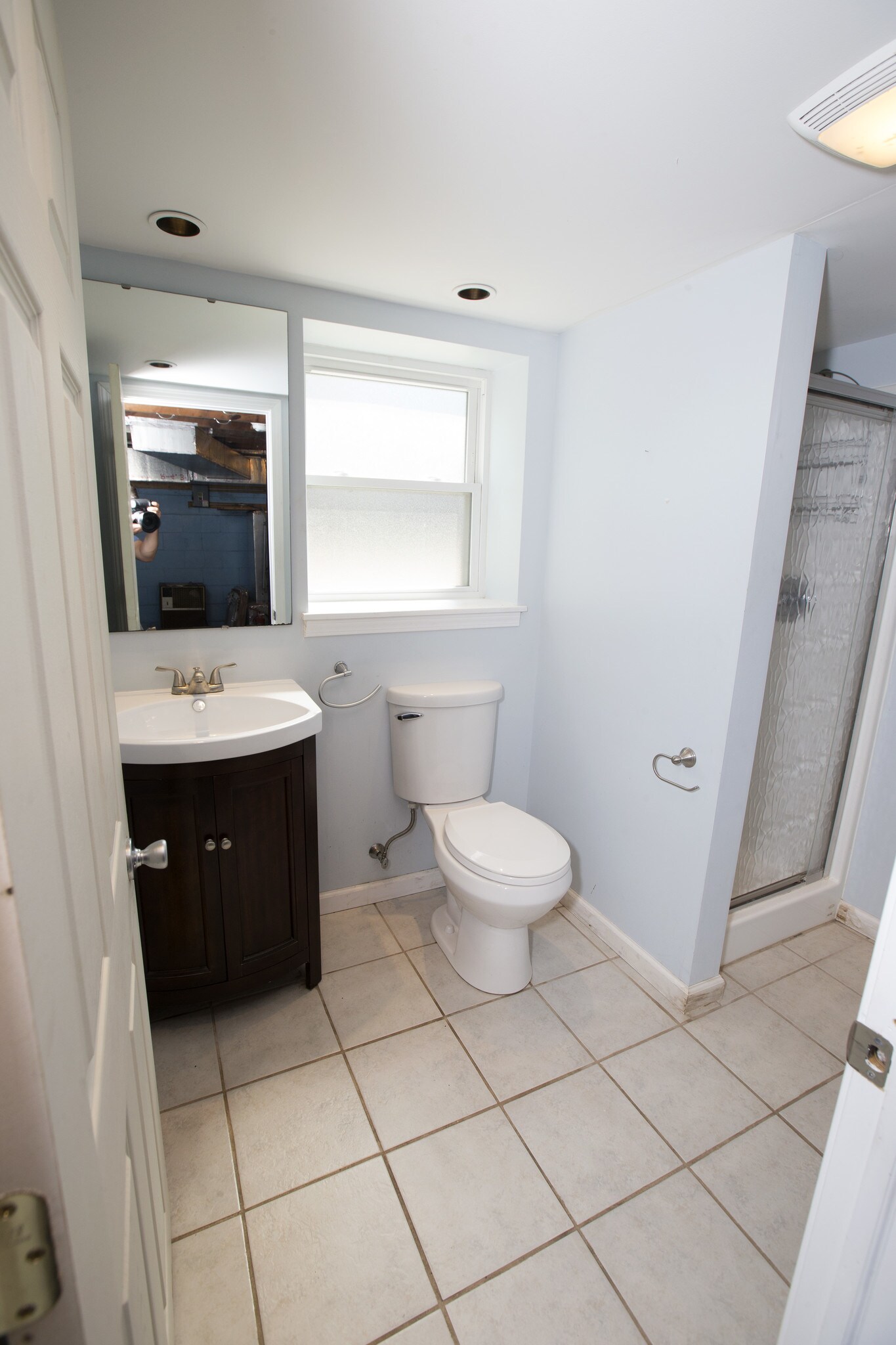 Basement Bathroom - 33 Grosvenor St