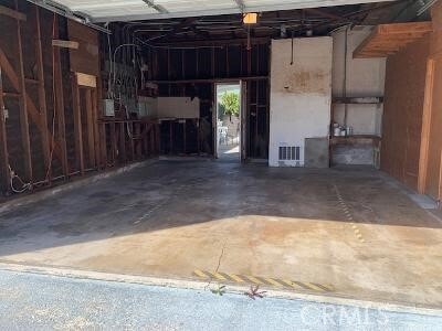 Building Photo - 2519 Tulare Ave