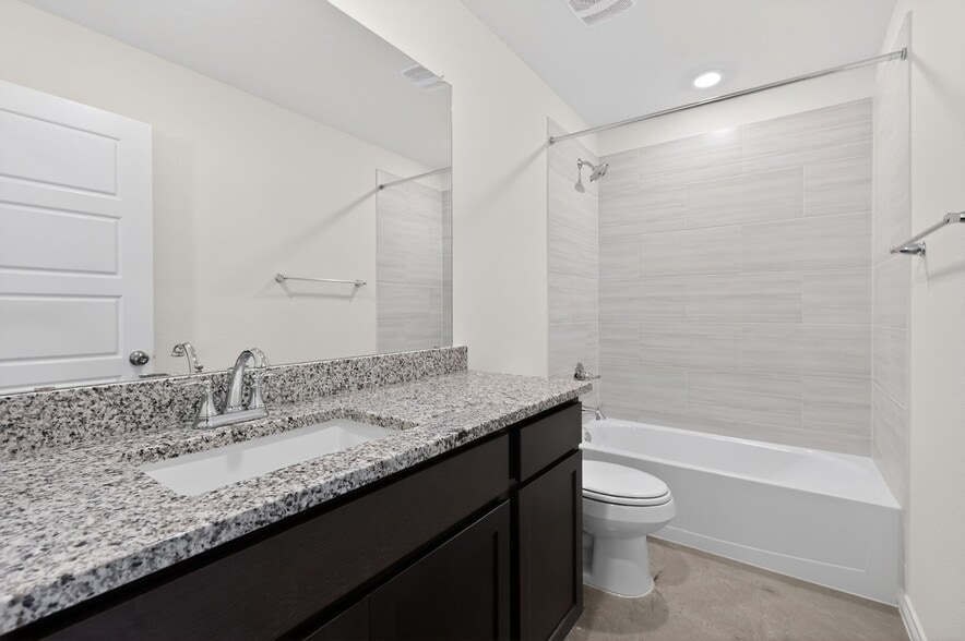 Building Photo - 1255 Concord Dr